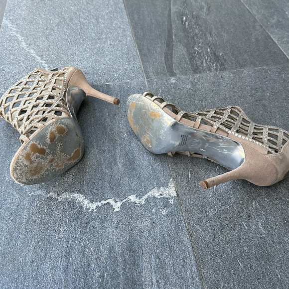MK embellished heels - Picture 4 of 8